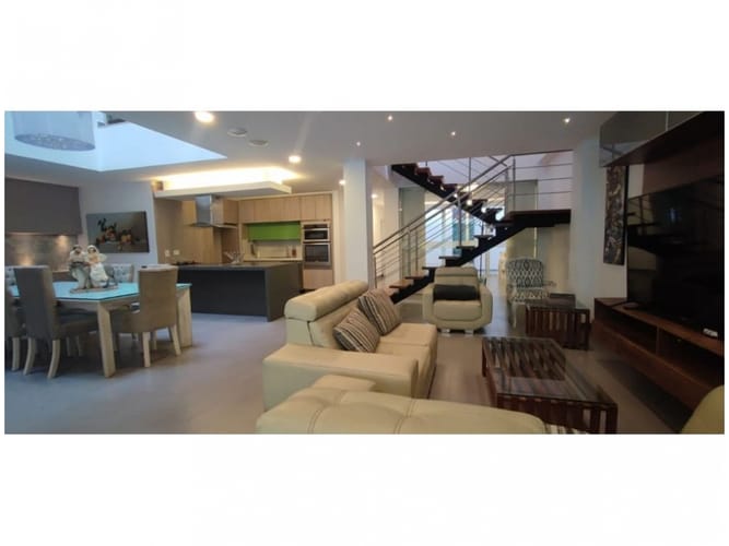 Casa de 7 alcobas en venta en La Doctora, Sabaneta, 770 m² · foto 10 de 24