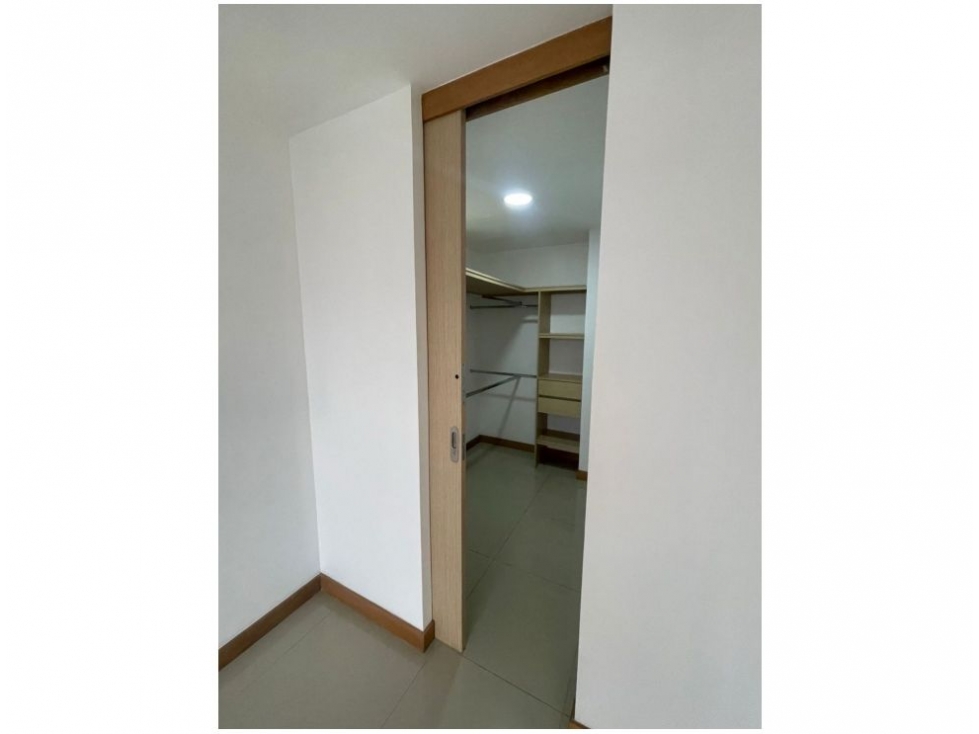 Apartamento en venta en El Esmeraldal, Envigado · foto 10 de 15