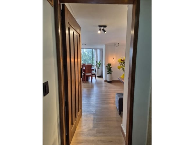 Apartamento de 3 alcobas en venta en El Poblado, Medellín, 140 m² · foto 1 de 6