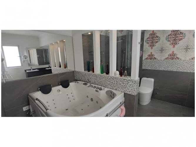 Casa de 7 alcobas en venta en La Doctora, Sabaneta, 770 m² · foto 23 de 24