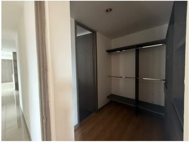Apartamento de 3 alcobas en venta en Villa Carlota, Medellín, 121 m² · foto 7 de 13