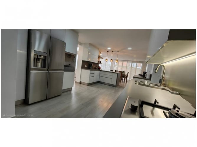 Casa de 5 alcobas en venta en Cañaveralejo, Sabaneta, 528 m² · foto 9 de 24