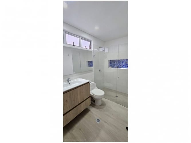 Casa de 5 alcobas en venta en Cañaveralejo, Sabaneta, 528 m² · foto 23 de 24