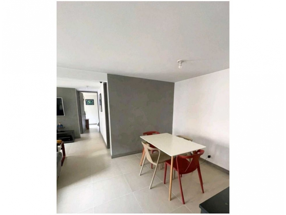 Apartamento en venta en La Almeria, Medellín · foto 4 de 17