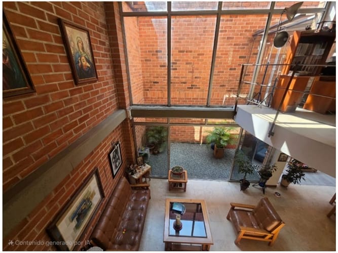 Casa de 5 alcobas en venta en Loma De San Jose, Sabaneta, 256 m² · foto 9 de 24