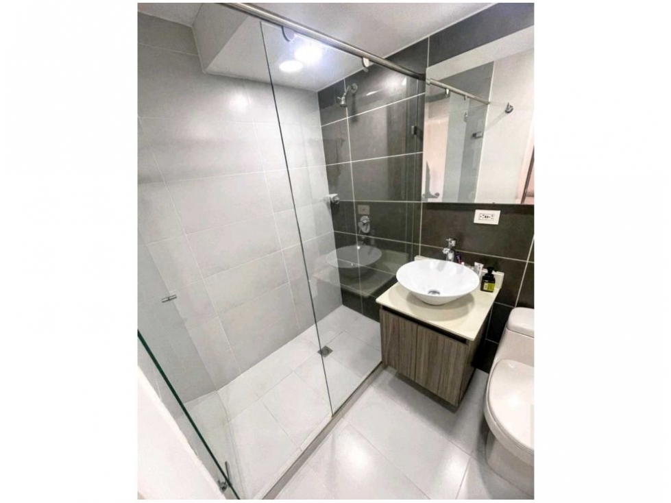 Apartamento en venta en La Almeria, Medellín · foto 7 de 17