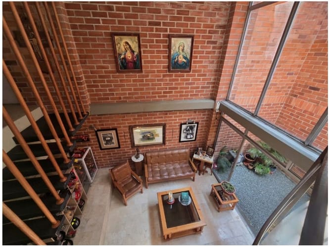 Casa de 5 alcobas en venta en Loma De San Jose, Sabaneta, 256 m² · foto 12 de 24