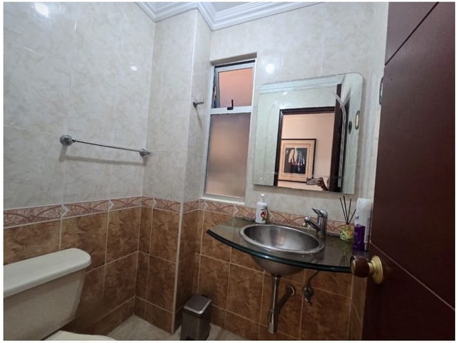 Casa de 5 alcobas en venta en Loma De San Jose, Sabaneta, 256 m² · foto 24 de 24