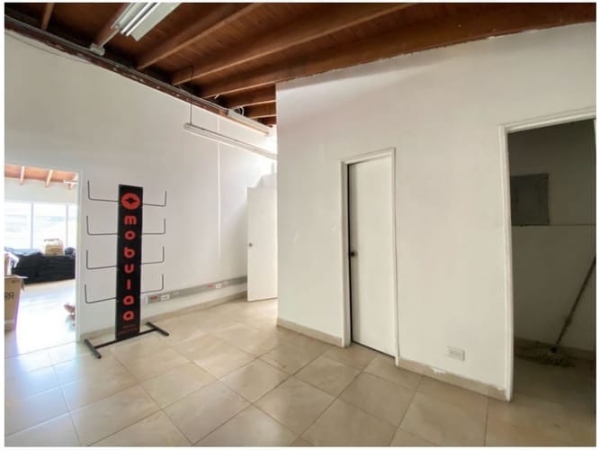 Local en venta en El Poblado, Medellín, 205 m² · foto 8 de 9