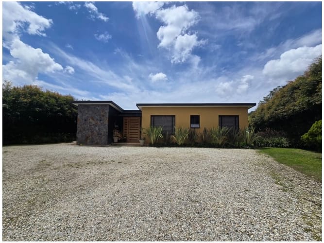 Casa de 3 alcobas en venta en La Ceja, 180 m² · foto 4 de 24