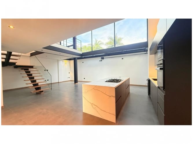 Casa de 3 alcobas en venta en Llano Grande, Rionegro, 245 m² · foto 2 de 21
