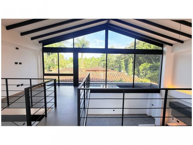 Casa de 3 alcobas en venta en Llano Grande, Rionegro, 245 m² · foto 8 de 21