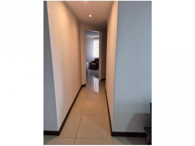Apartamento de 3 alcobas en venta en Castropol, Medellín, 88 m² · foto 3 de 14