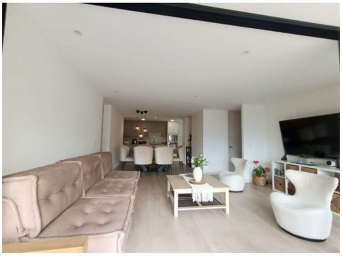 Apartamento en venta en Cumbres, Envigado · foto 2 de 12