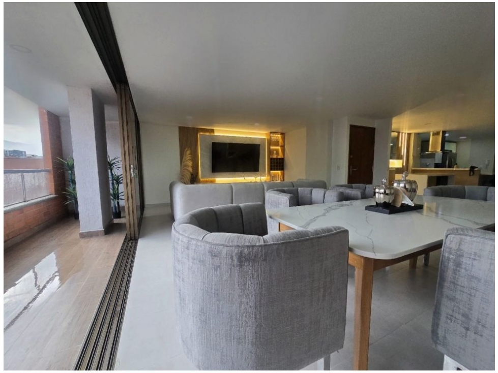 Apartamento en venta en Camino Verde, Envigado · foto 3 de 24