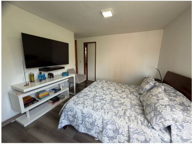 Apartamento en venta en El Poblado, Medellín · foto 7 de 13