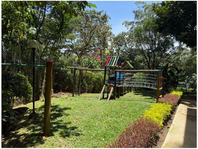 Apartamento en venta en El Poblado, Medellín · foto 12 de 13