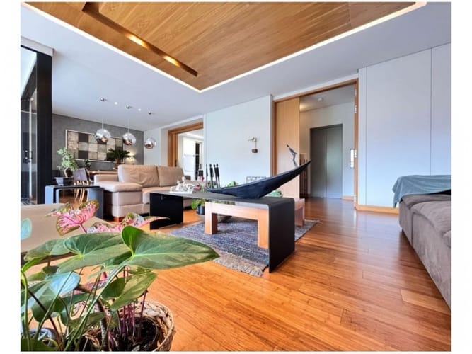 Apartamento en venta en El Poblado, Medellín · foto 4 de 24