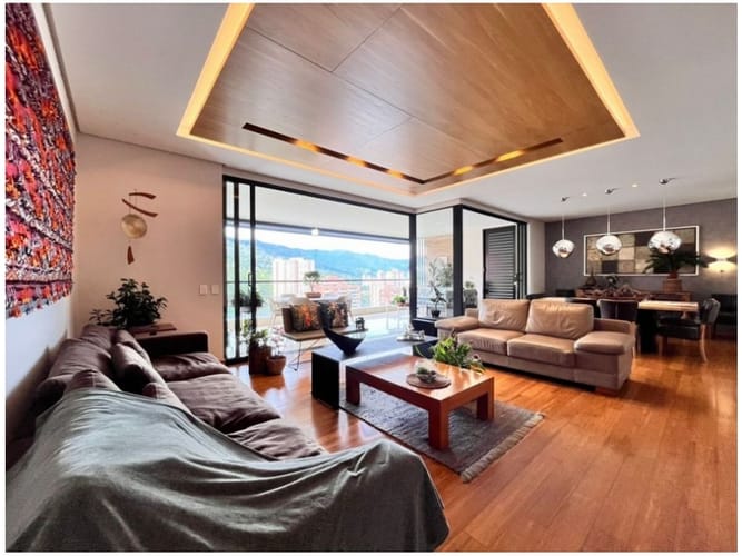 Apartamento en venta en El Poblado, Medellín · foto 5 de 24
