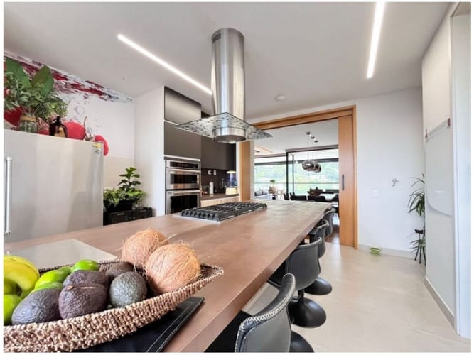 Apartamento en venta en El Poblado, Medellín · foto 15 de 24