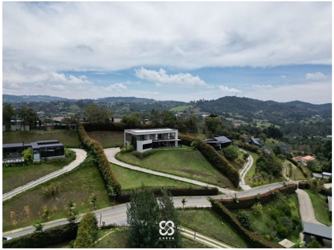 Casa de 3 alcobas en venta en San Diego, Medellín, 1605 m² · foto 15 de 16