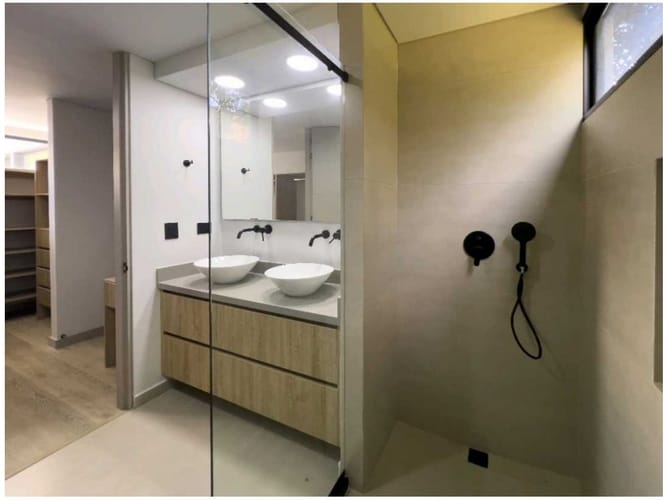 Apartamento en venta en El Poblado, Medellín · foto 12 de 18
