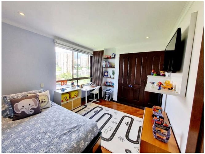 Apartamento de 3 alcobas en venta en San Lucas, Medellín, 140 m² · foto 12 de 15