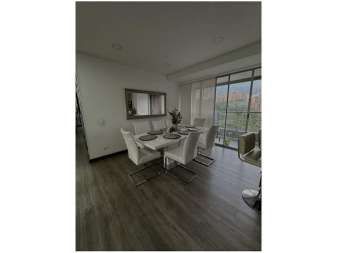 Apartamento en venta en El Poblado, Medellín · foto 5 de 24