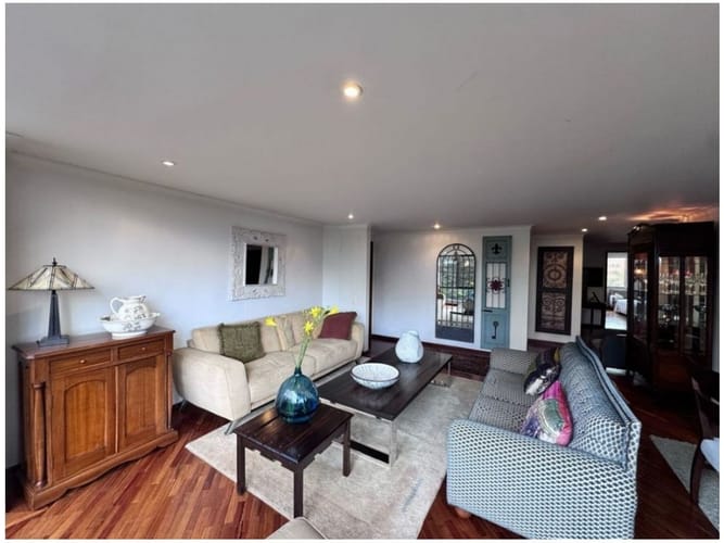 Apartamento de 3 alcobas en venta en El Poblado, Medellín, 174 m² · foto 2 de 24