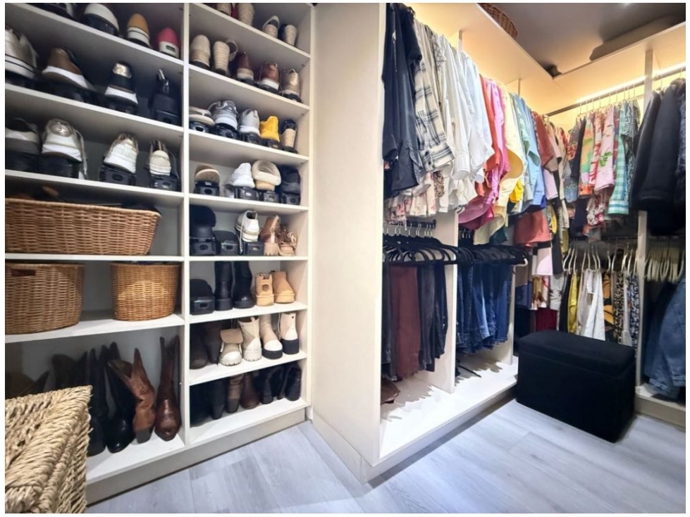 Apartamento en venta en El Poblado, Envigado · foto 15 de 16