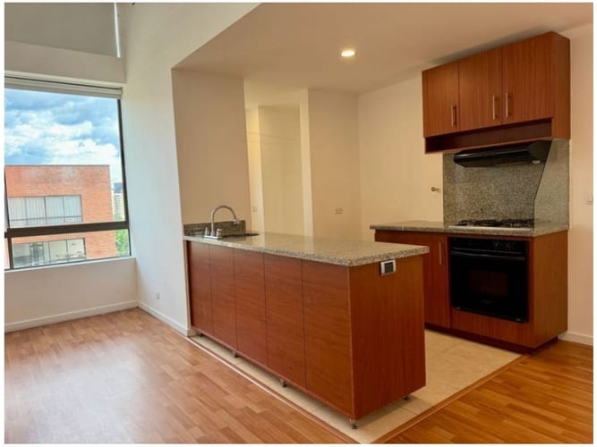 Apartamento en venta en El Poblado, Medellín · foto 4 de 11