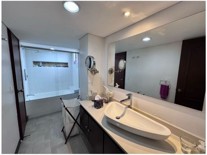 Apartamento de 3 alcobas en venta en El Poblado, Medellín, 174 m² · foto 15 de 24