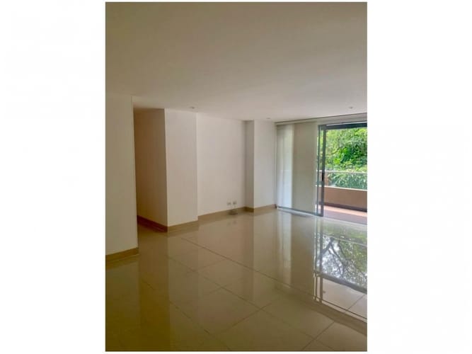 Apartamento de 3 alcobas en venta en El Poblado, Medellín, 113 m² · foto 5 de 15