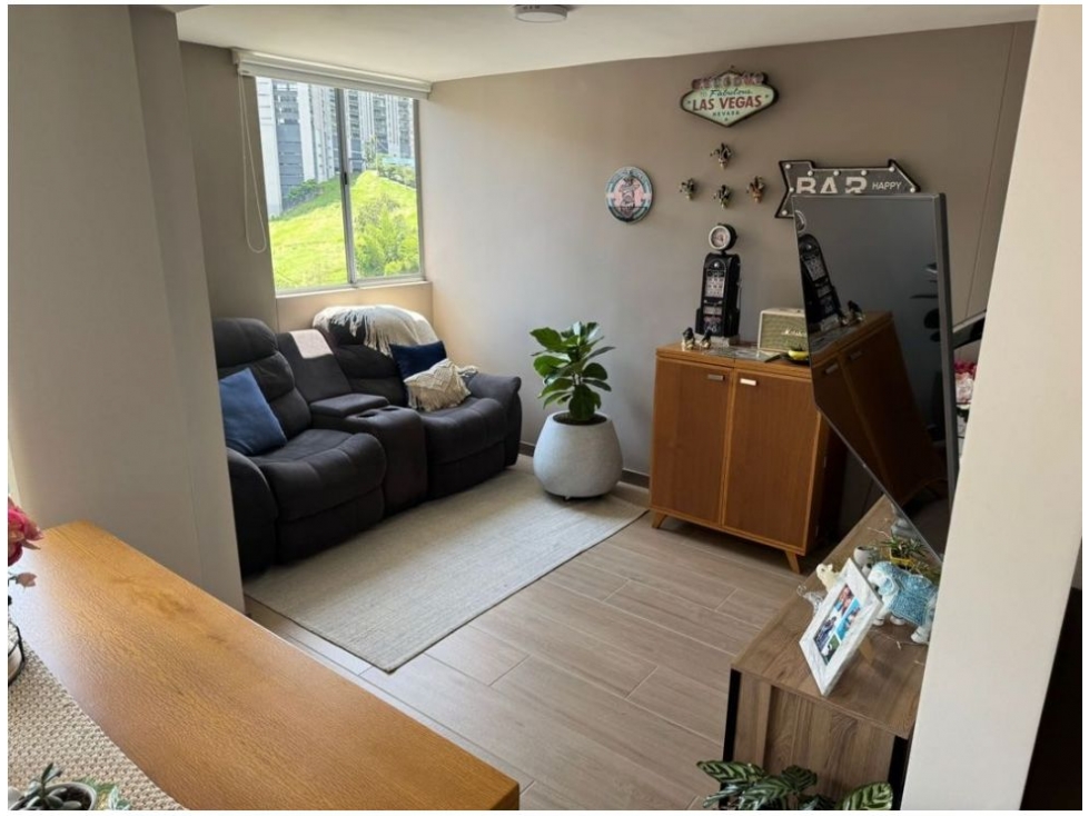 Apartamento en venta en Loma De Las Brujas, Envigado · foto 3 de 16