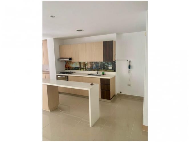 Apartamento de 3 alcobas en venta en El Poblado, Medellín, 113 m² · foto 6 de 15