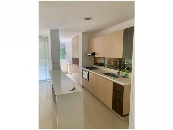 Apartamento de 3 alcobas en venta en El Poblado, Medellín, 113 m² · foto 7 de 15