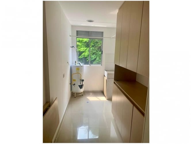 Apartamento de 3 alcobas en venta en El Poblado, Medellín, 113 m² · foto 8 de 15