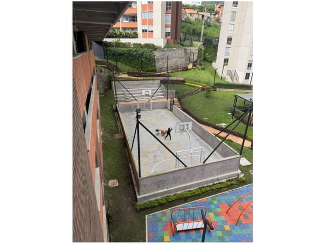 Apartamento en venta en Loma De Las Brujas, Envigado · foto 12 de 16