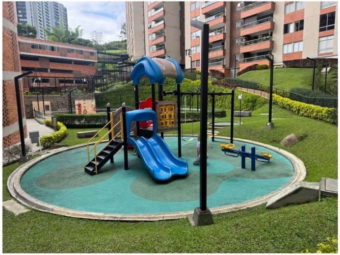 Apartamento en venta en Loma De Las Brujas, Envigado · foto 13 de 16
