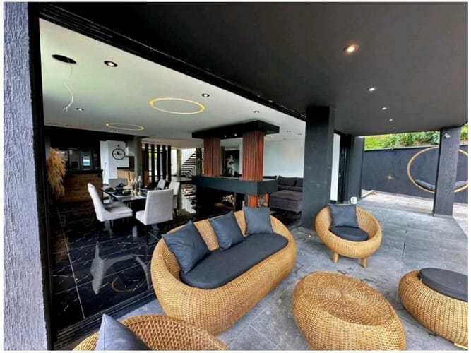 Casa de 3 alcobas en venta en La Doctora, Sabaneta, 1831 m² · foto 7 de 24