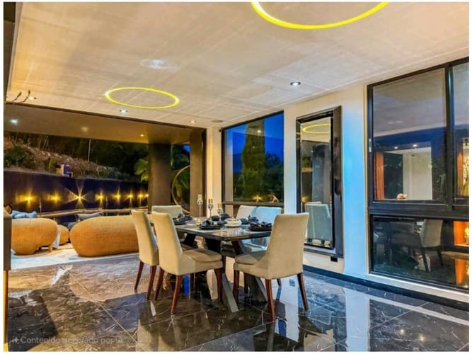 Casa de 3 alcobas en venta en La Doctora, Sabaneta, 1831 m² · foto 10 de 24