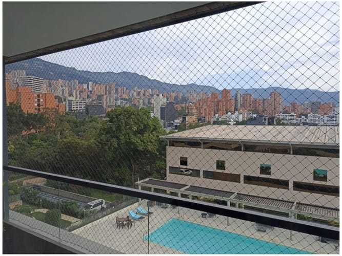 Apartamento de 2 alcobas en venta en El Poblado, Medellín, 95 m² · foto 4 de 24