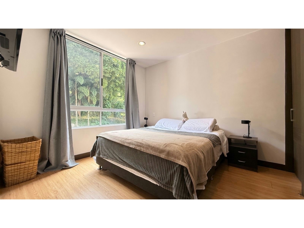 Apartamento en venta en Loma Del Esmeraldal, Envigado · foto 10 de 12