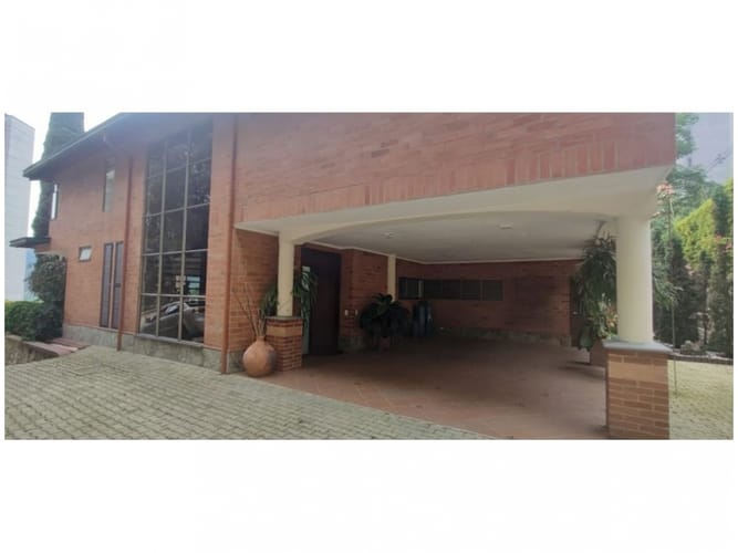 Casa de 4 alcobas en venta en San Joaquin, Sabaneta, 350 m² · foto 3 de 24