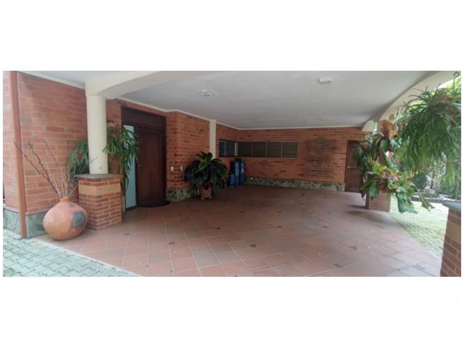 Casa de 4 alcobas en venta en San Joaquin, Sabaneta, 350 m² · foto 7 de 24