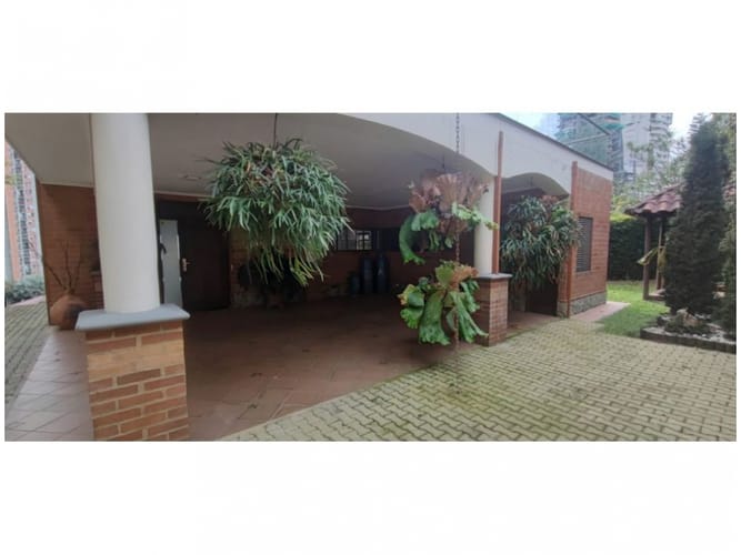 Casa de 4 alcobas en venta en San Joaquin, Sabaneta, 350 m² · foto 8 de 24