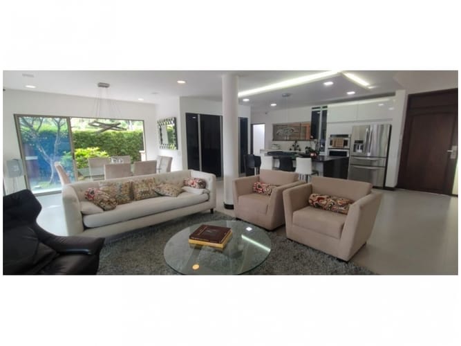 Casa de 4 alcobas en venta en San Joaquin, Sabaneta, 350 m² · foto 21 de 24