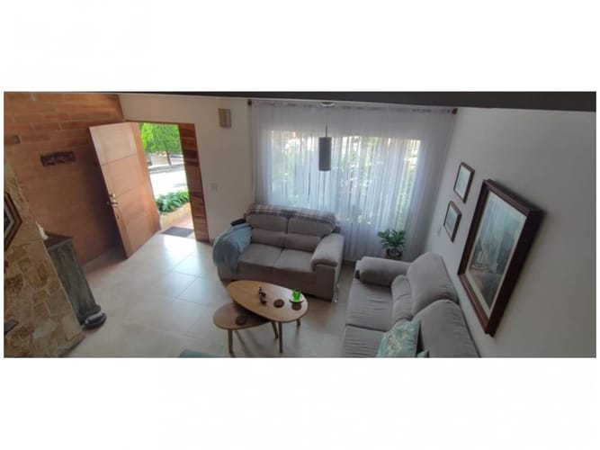 Casa de 6 alcobas en venta en Vegas De La Doctora, Sabaneta, 257 m² · foto 9 de 24