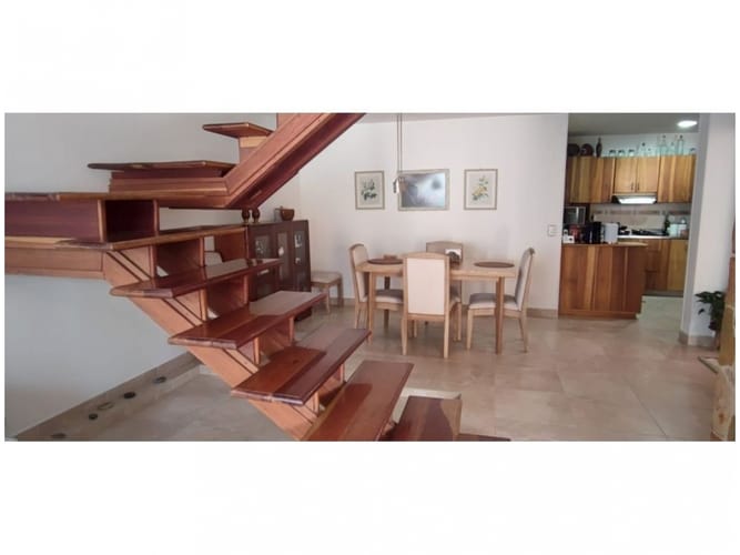 Casa de 6 alcobas en venta en Vegas De La Doctora, Sabaneta, 257 m² · foto 14 de 24