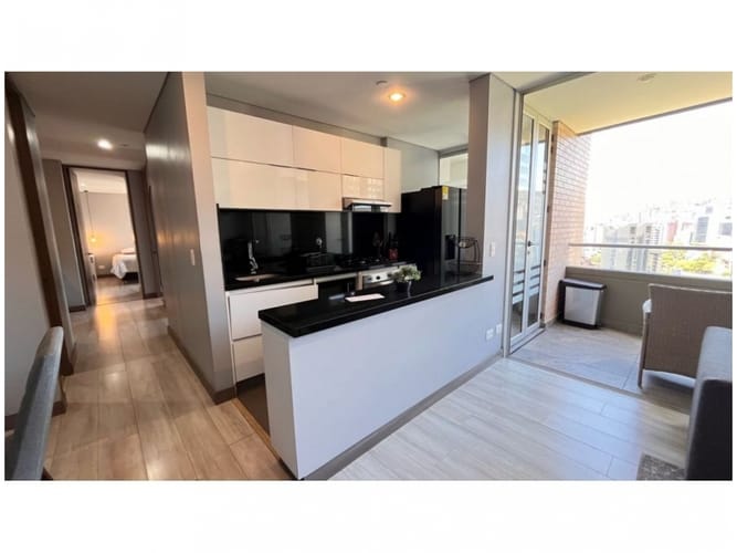 Apartamento de 3 alcobas en venta en El Poblado, Medellín, 107 m² · foto 5 de 17